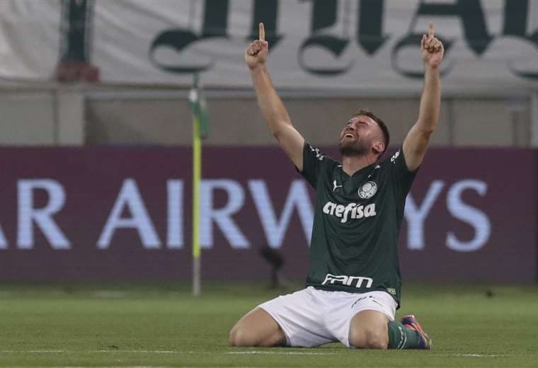 La celebración de Alan, jugador del Palmeiras, tras eliminar a River. Foto: AFP