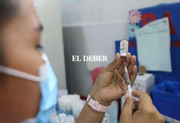 Vacunación/ Foto: Fuad Landívar (Archivo)