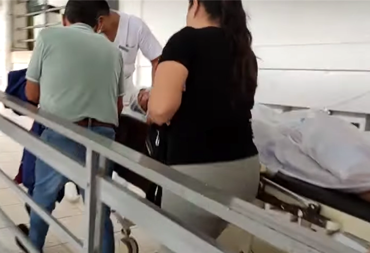 Así ingresó la mujer herida al hospital Germán Busch, de Trinidad 