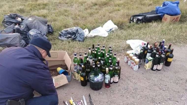 River-Boca: policía argentina decomisó cuchillos, tijeras y alcohol a algunos hinchas