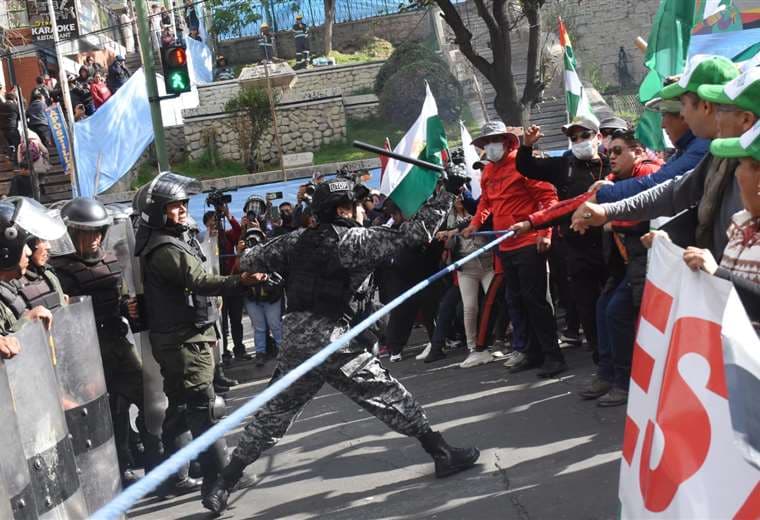La Policía gasificó a los manifestantes/ Foto: APG