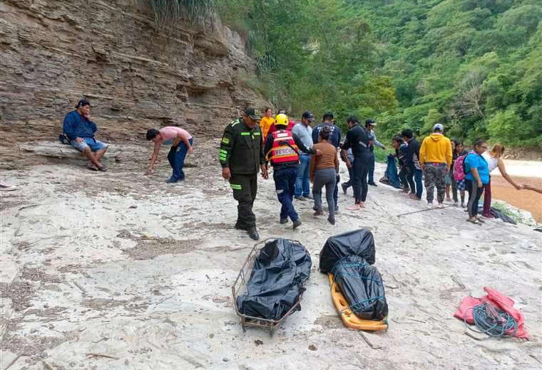 Rescatan los cuerpos de padre e hijo ahogados en Samaipata