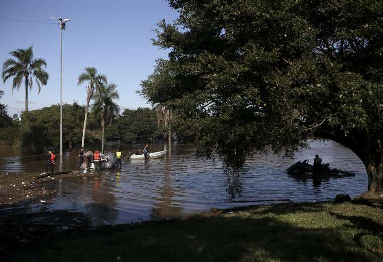 Informaciones falsas ponen en jaque ayuda y rescates en inundaciones en Brasil