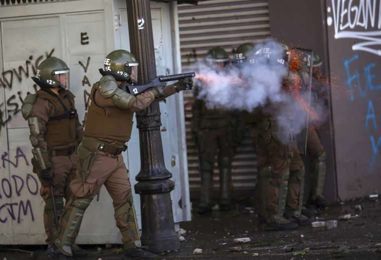 Desde el viernes, Chile vive días de protestas y violencia que ya dejan un saldo de 11 fallecidos | AFP
