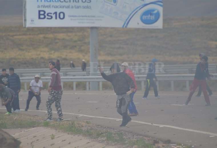 Emboscada en la carretera Oruro - La Paz