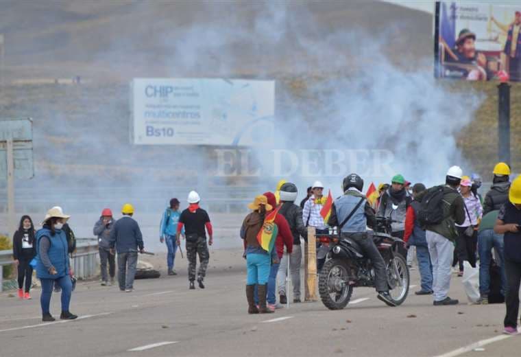 Emboscada en la carretera Oruro - La Paz