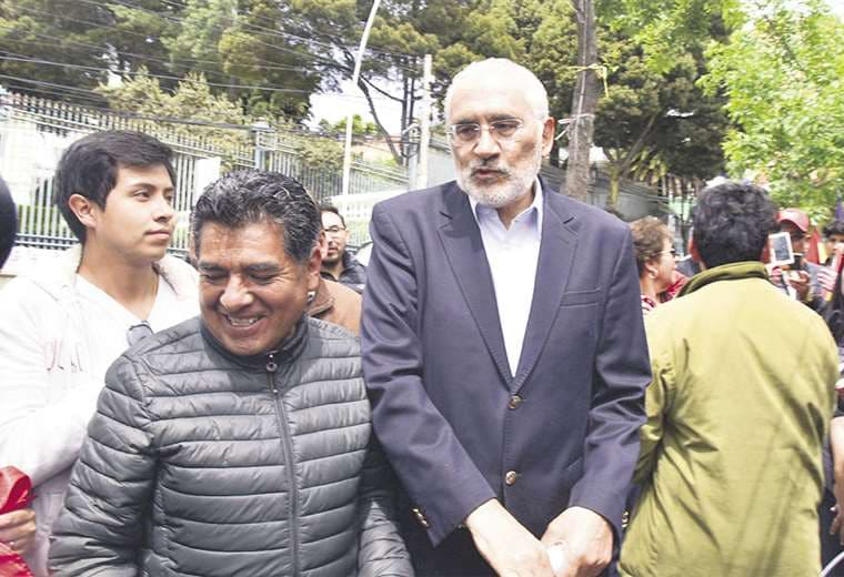Carlos Mesa, que ayer fue impedido de entrar a Palacio de Gobierno, pide celeridad a la Asamblea