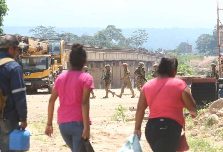 El Ejército y la Policía operan en Yapacaní. (Foto: Jorge Uechi)