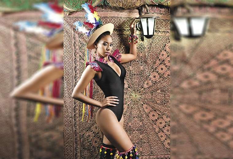 Orgullosa. Helen Ulloa ganó el Miss Folclore World International en el Caribe. Sus raíces le dieron la belleza y el ritmo que corre por sus venas. Foto: REYNALDO SOLIZ