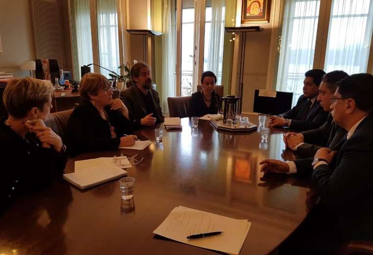 El ministro se reunió con la expresidenta de Chile I Foto: Twitter.