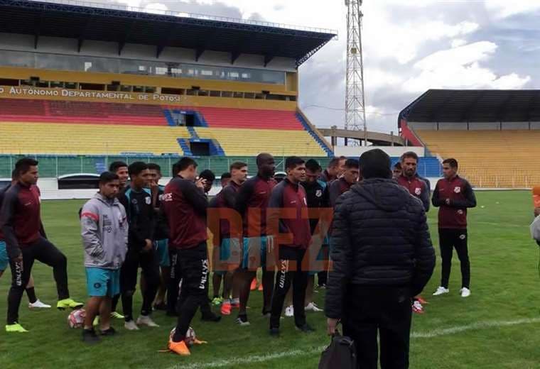 Los jugadores de Nacional Potosí no trabajaron