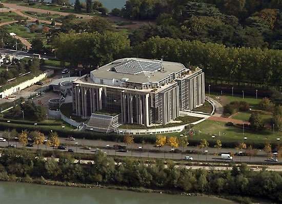 Sede mundial de Interpol en Lyon, Francia