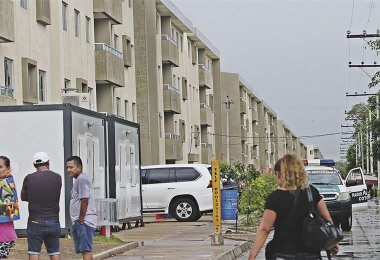 Las autoridades observan la construcción de condominios donde no se necesitaban. Foto: Jorge Uechi
