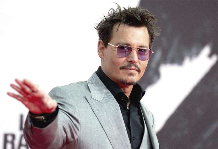 Johnny Depp critica a Hollywood y reflexiona sobre la fama en una entrevista
