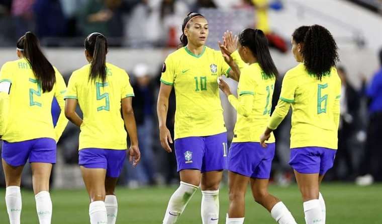 Brasil barre 5-1 a Argentina en los cuartos de la Copa Oro femenina