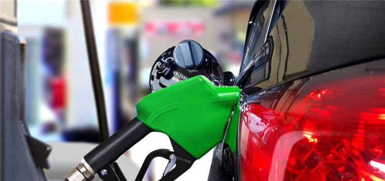Concesionarias apoyan importación de vehículos Flex Fuel; YPFB afirma que en tres meses habilitarán cargadores de etanol en surtidores